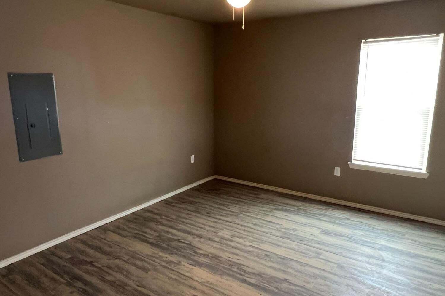 3602 East 3rd Place Lubbock, TX 79403 - Photo 10 of 14 Second Bedroom