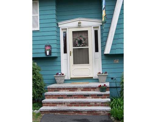 49 Burnham Road Billerica, MA 01862 - Photo 2 of 14 Gallery Image 2