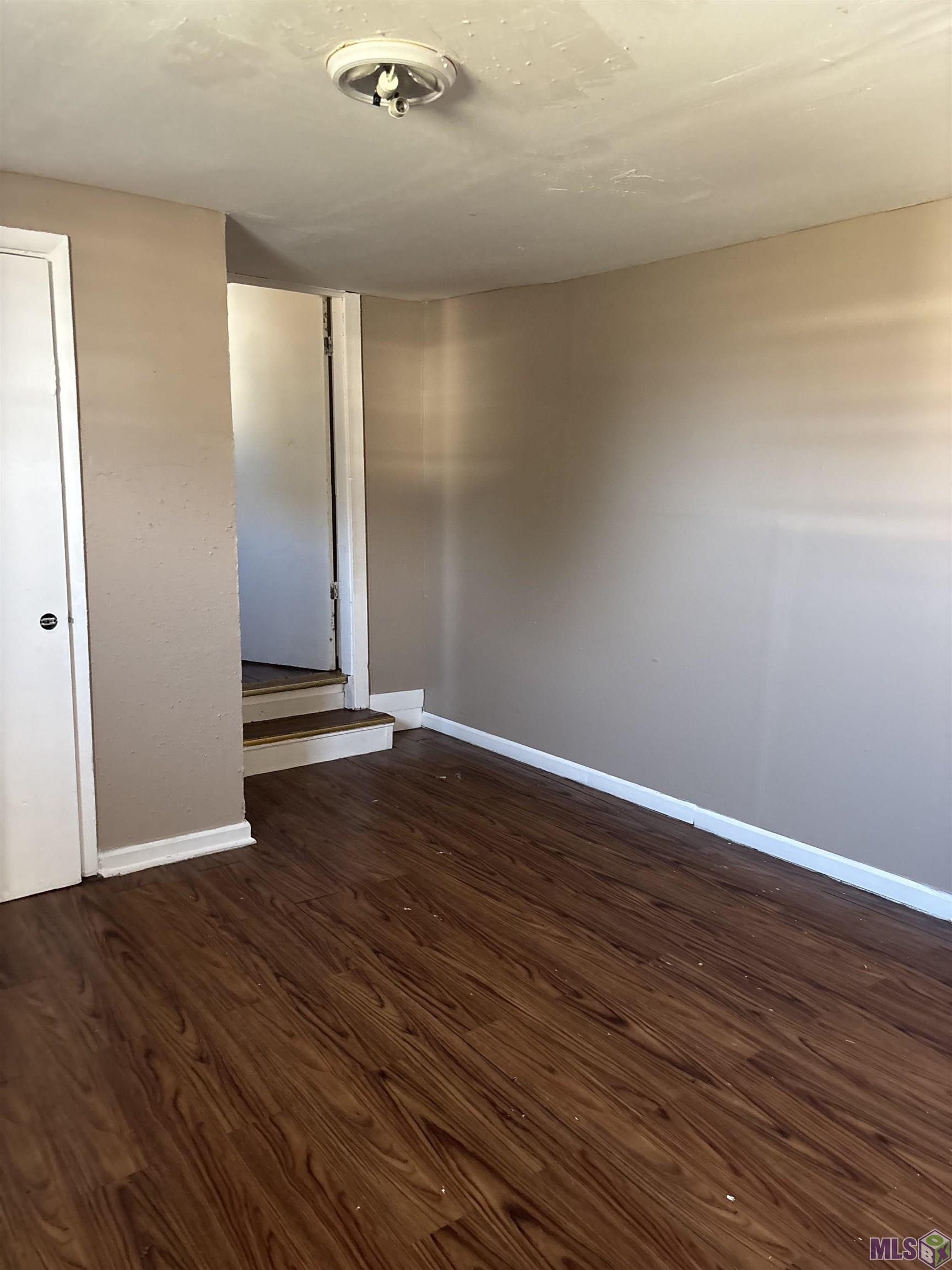 2618 Isabel Street Houma, LA 70363 - Photo 2 of 17 Unit B Living Room