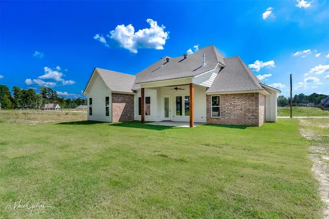 $487,900 | 807 Walstonburg Lane, Benton, LA 71006