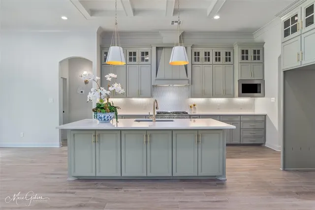 $487,900 | 807 Walstonburg Lane, Benton, LA 71006