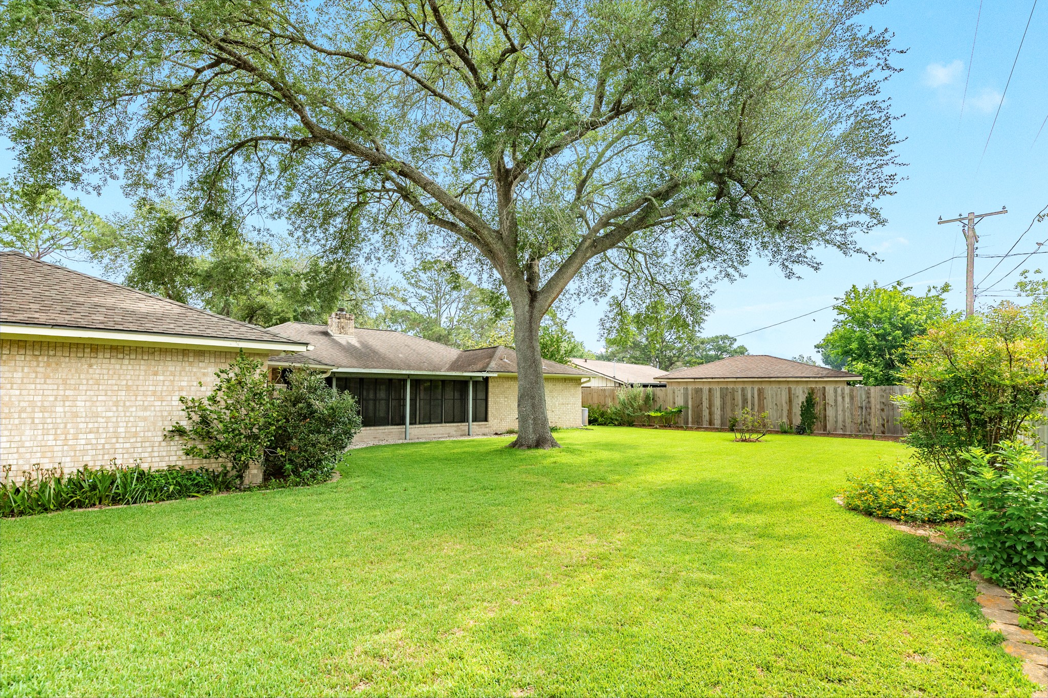 712 Browning Street Angleton, TX 77515 - Photo 8 of 34