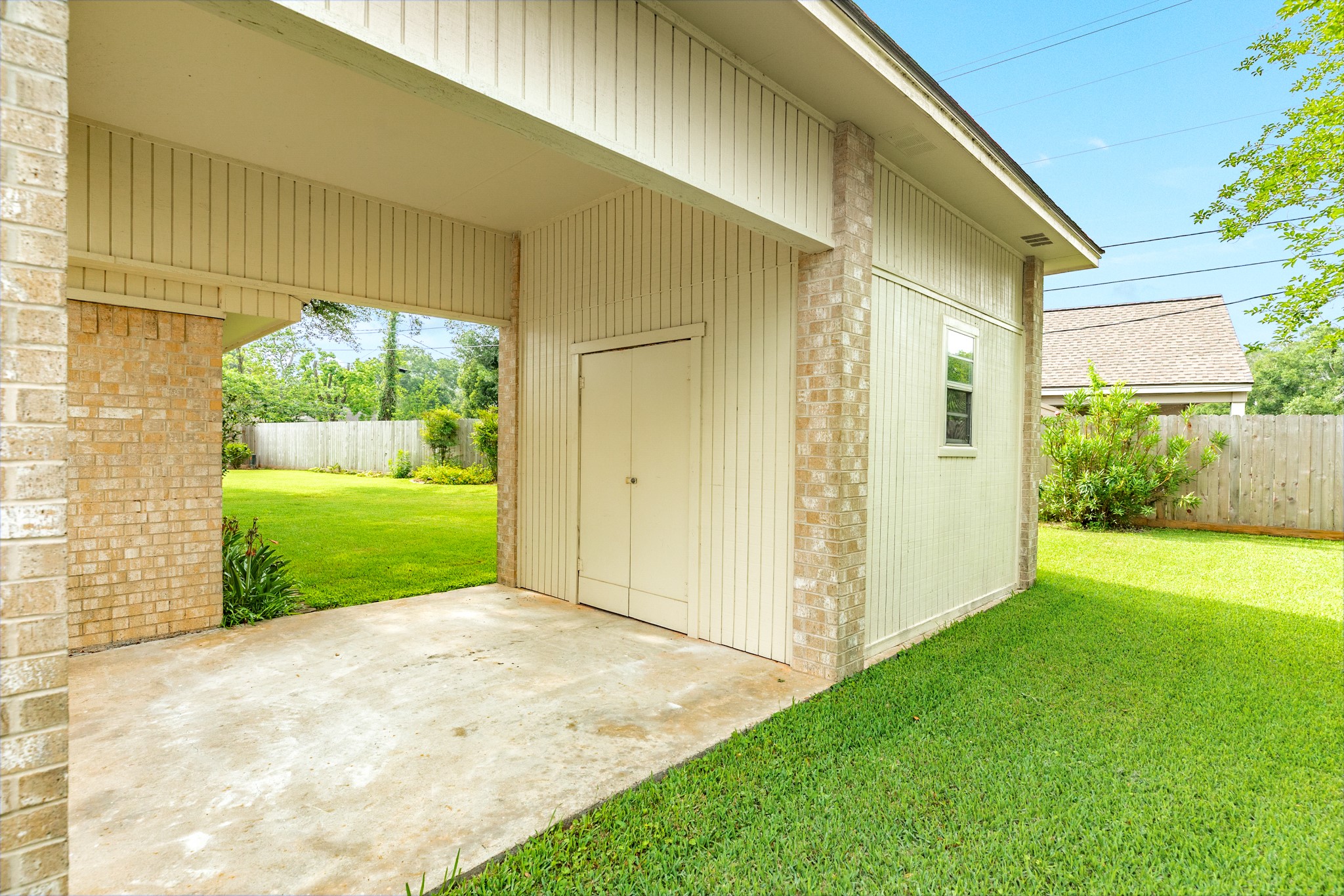 712 Browning Street Angleton, TX 77515 - Photo 9 of 34