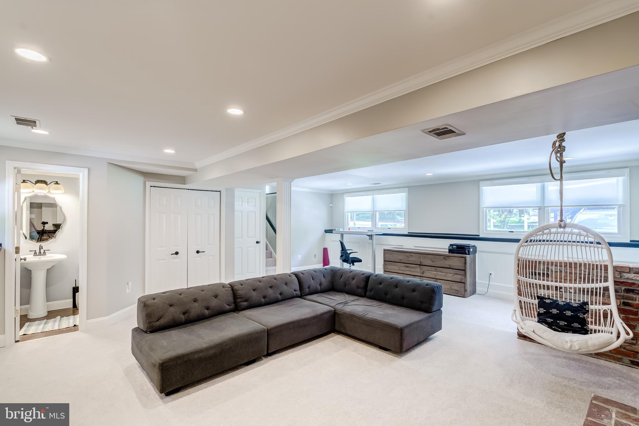 11926 Appling Valley Road Fairfax, VA 22030 - Photo 11 of 60 a living room with furniture a couch and a window