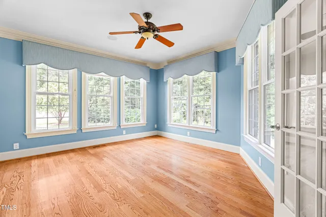 a view of a big room with carpet