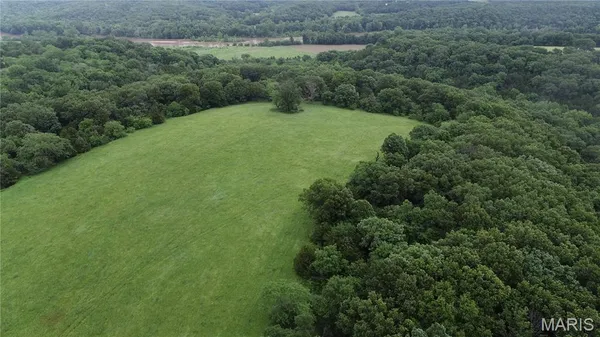 $895,000 | 16288 Maries Road 303, Vienna, MO 65582