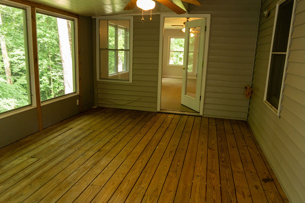 300 Playground Road Walhalla, SC 29691 - Photo 35 of 36