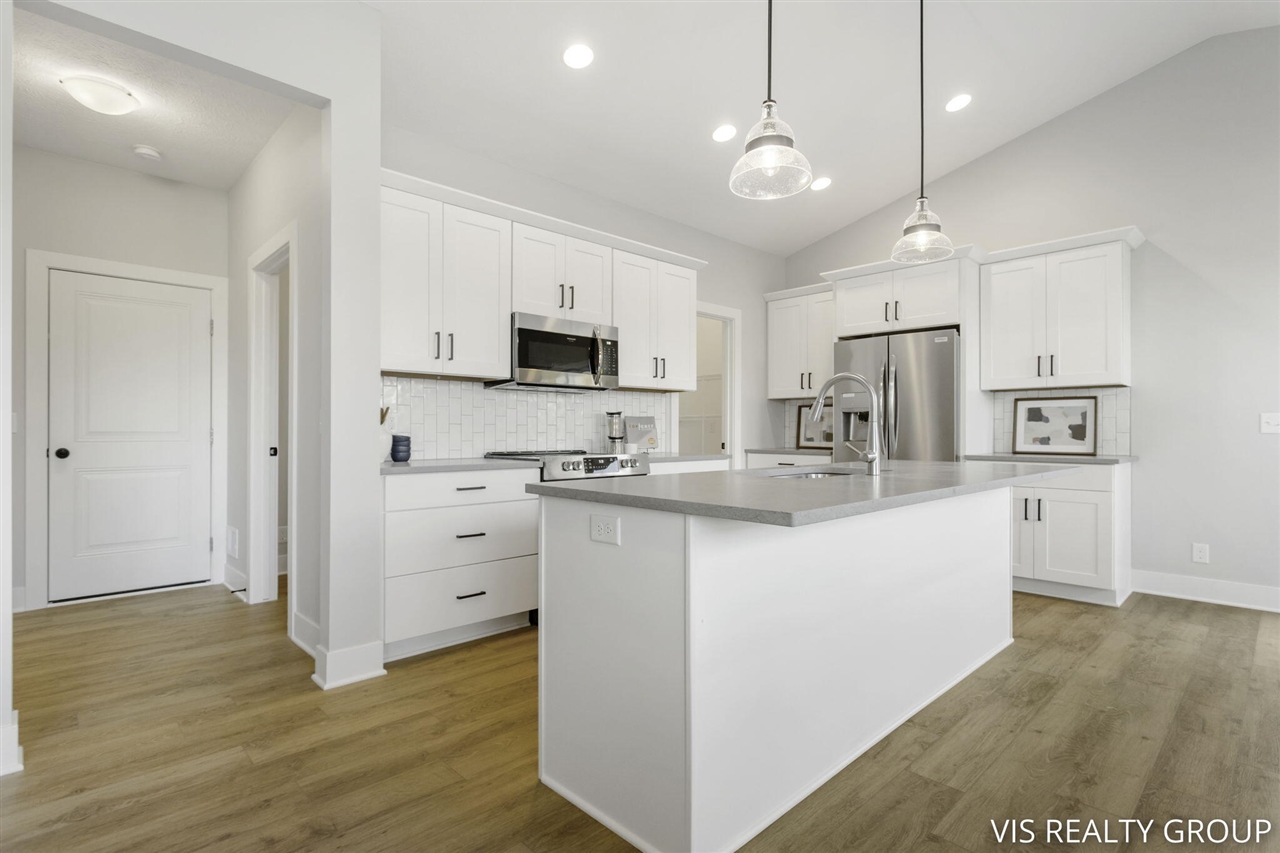 14765 Edenbridge St Spring Lake, Unit AC70 Spring Lake, MI 49456 - Photo 18 of 37