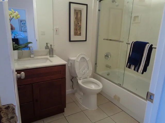 $628,000 | 2122 East 25th Street, Oakland, CA 94606