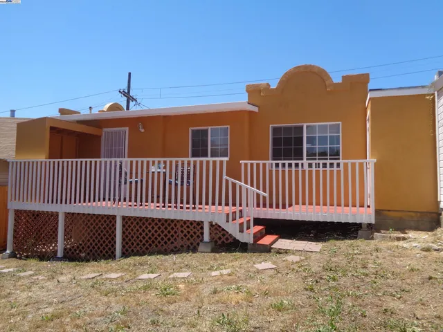 $628,000 | 2122 East 25th Street, Oakland, CA 94606