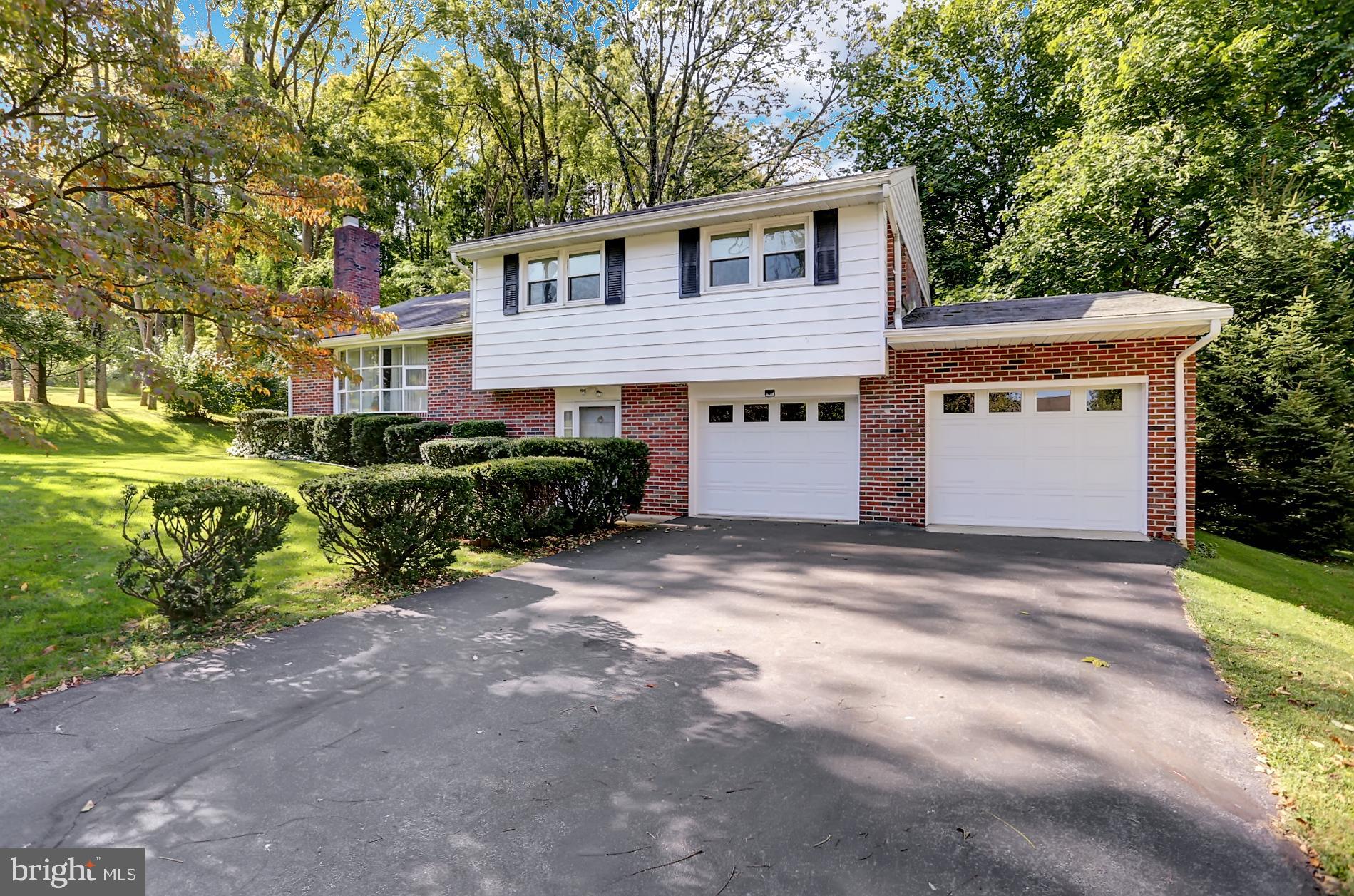 3042 Leiszs Bridge Road Reading, PA 19605 - Photo 2 of 28 Gallery Image 2