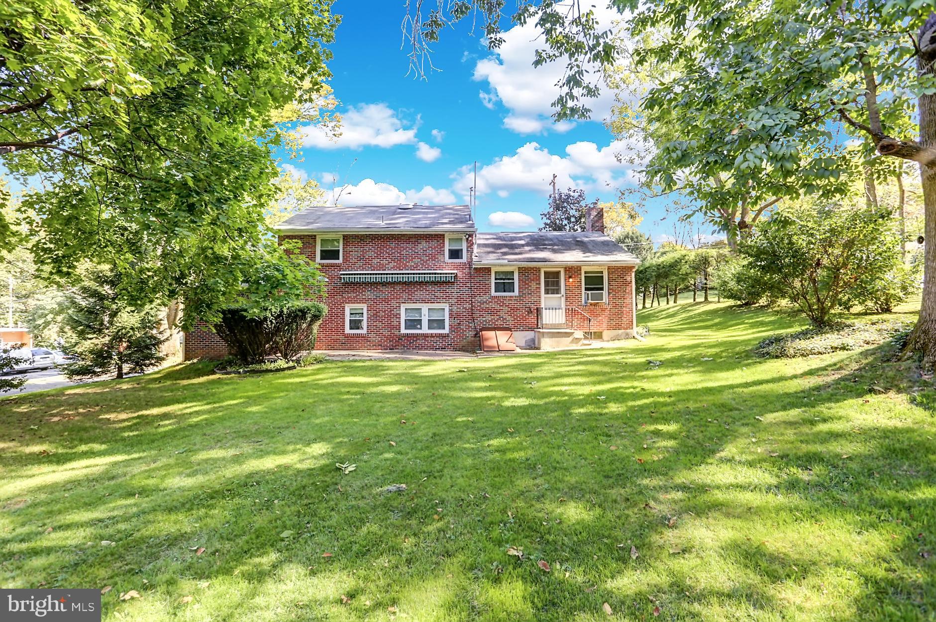 3042 Leiszs Bridge Road Reading, PA 19605 - Photo 5 of 28 Gallery Image 5