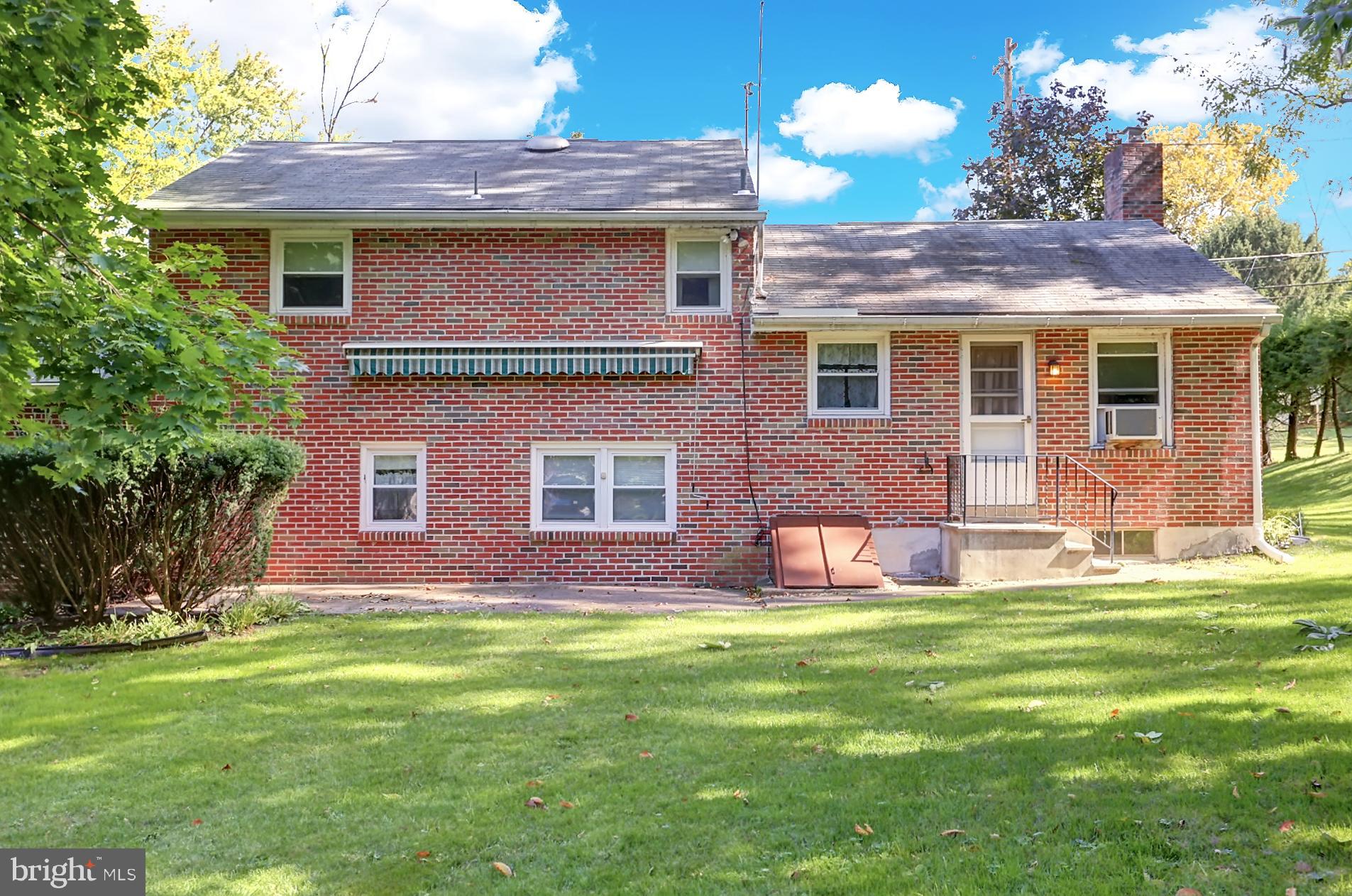 3042 Leiszs Bridge Road Reading, PA 19605 - Photo 6 of 28 Gallery Image 6