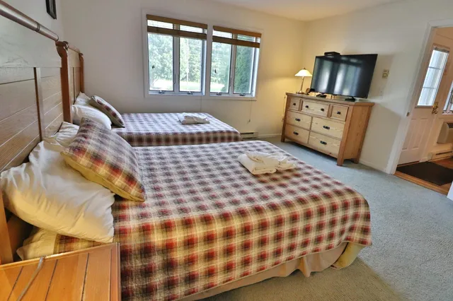 $369,900 | 227 Main Street, Unit 106, Lincoln, NH 03251