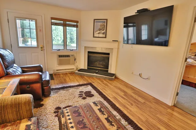 $369,900 | 227 Main Street, Unit 106, Lincoln, NH 03251