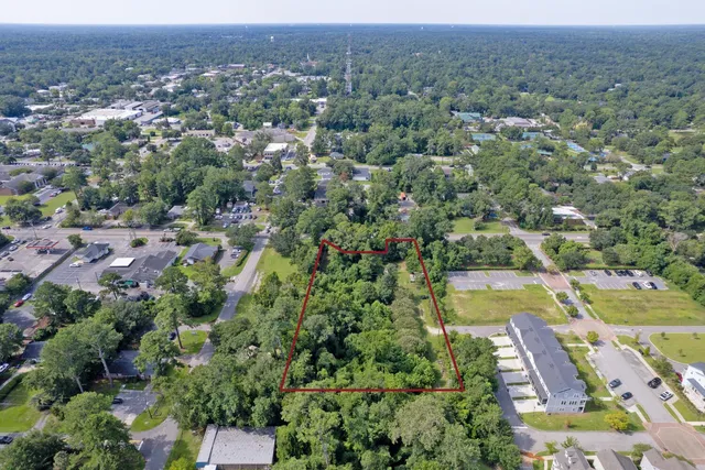 $1,300,000 | 325 West 5th N Street, Summerville, SC 29483