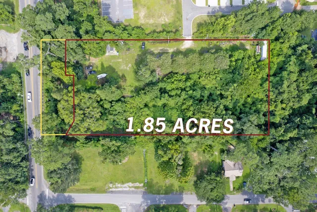 $1,300,000 | 325 West 5th N Street, Summerville, SC 29483