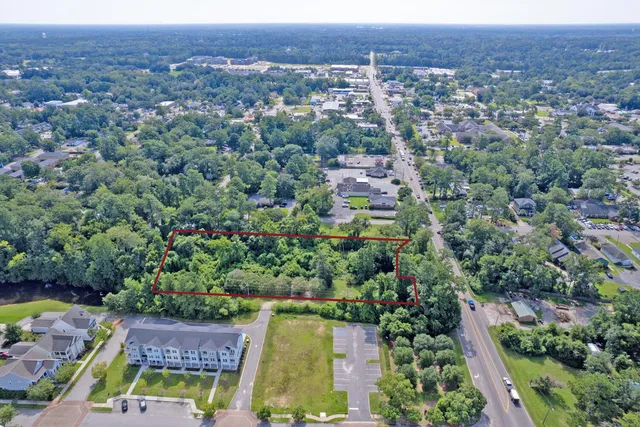 $1,300,000 | 325 West 5th N Street, Summerville, SC 29483