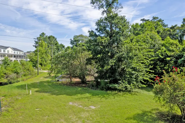 $1,300,000 | 325 West 5th N Street, Summerville, SC 29483