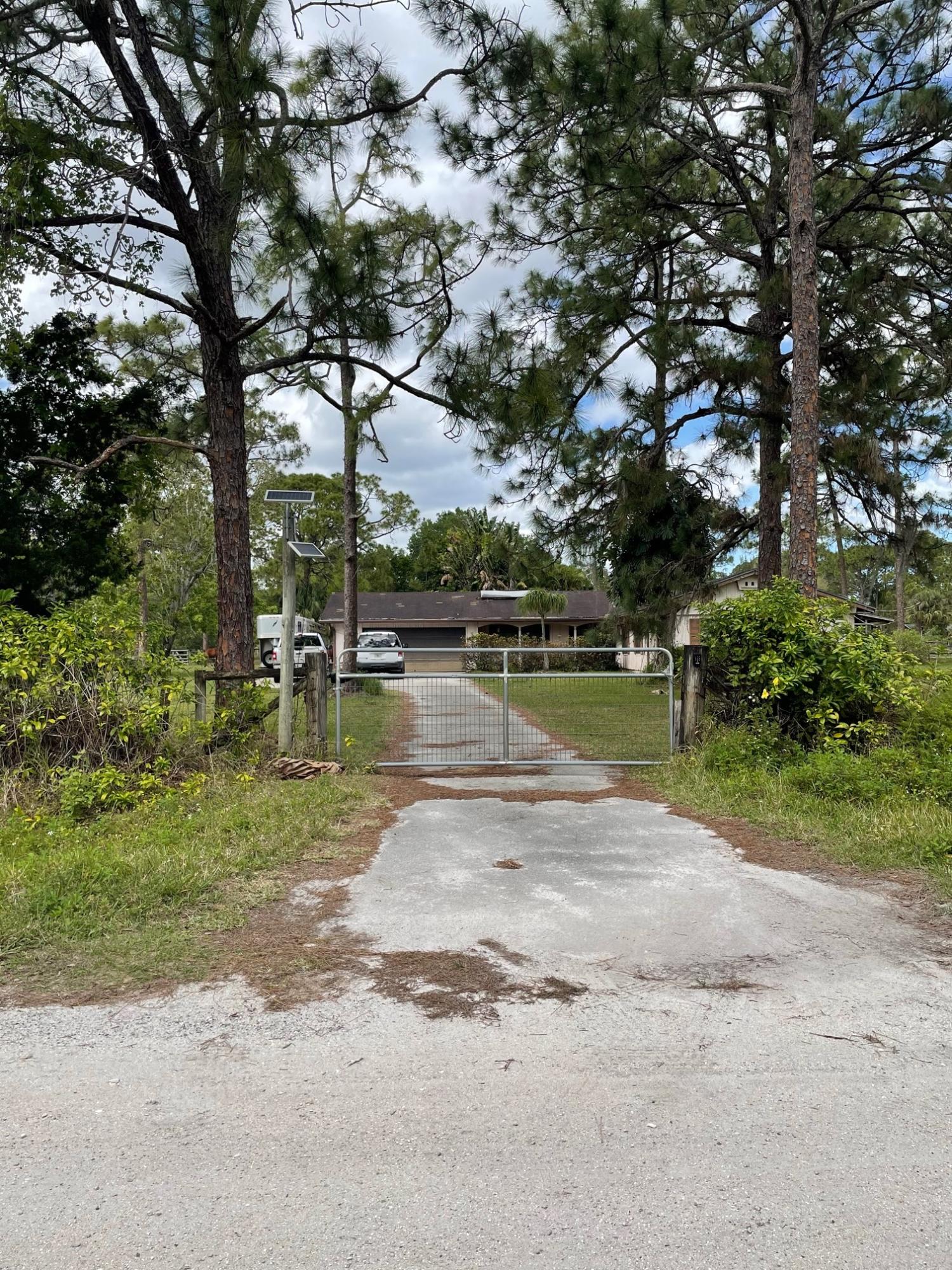 12945 154th Road North Jupiter, FL 33478 - Photo 1 of 3 IMG_0858