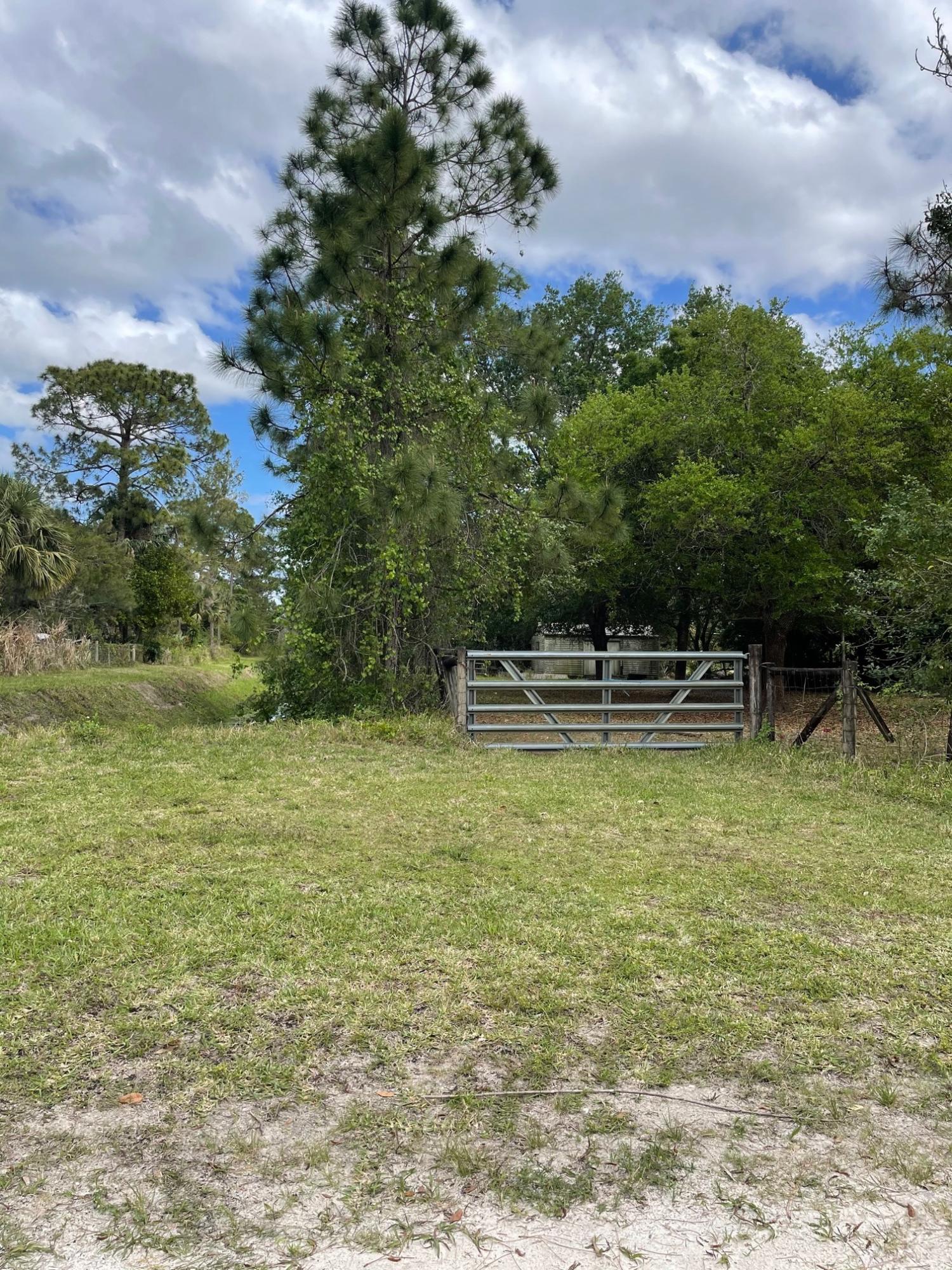 12945 154th Road North Jupiter, FL 33478 - Photo 3 of 3 IMG_0856