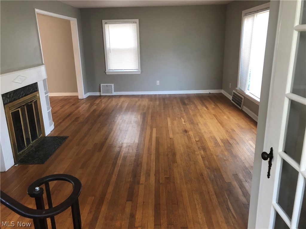 1109 Avondale Road Cleveland, OH 44121 - Photo 3 of 33 Gallery Image 3