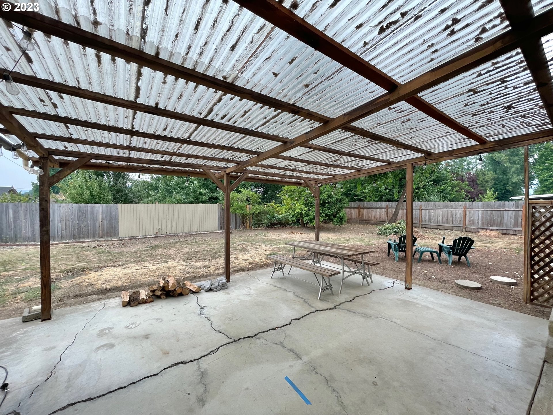 2113 Austin Road Roseburg, OR 97471 - Photo 33 of 36 a view of a backyard with sitting area