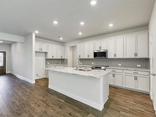 $570,000 | 220 Fieldstone Drive, Melissa, TX 75454