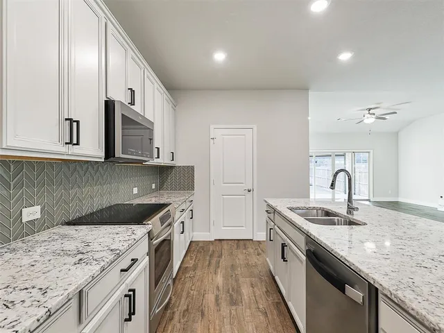 $570,000 | 220 Fieldstone Drive, Melissa, TX 75454