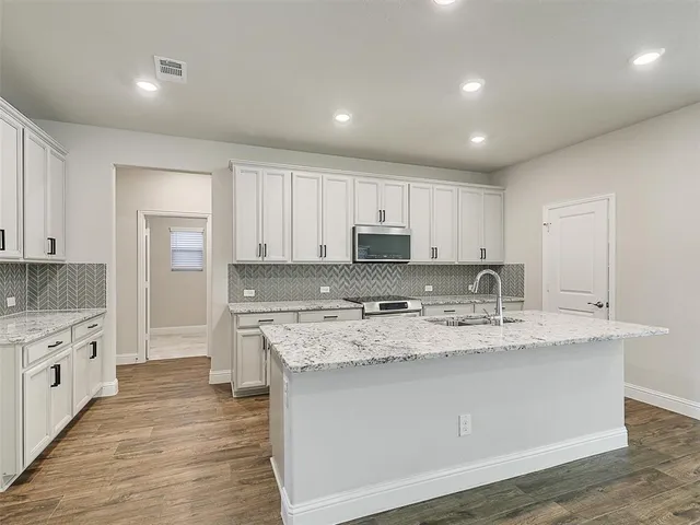 $570,000 | 220 Fieldstone Drive, Melissa, TX 75454