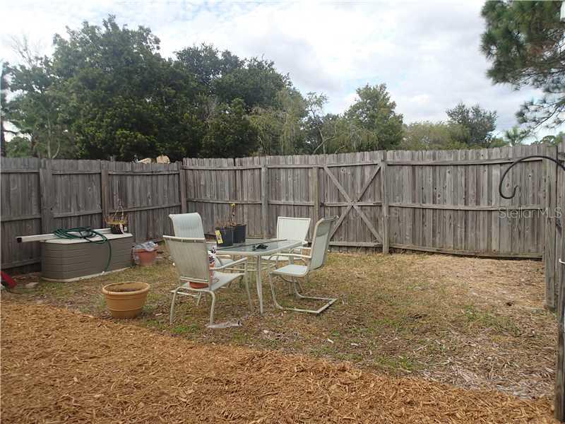 405 Cedar Ridge Court Oldsmar, FL 34677 - Photo 19 of 24 Yard/Garden