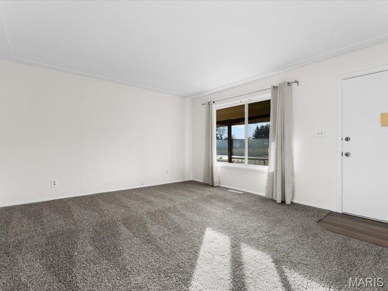 6104 Old Collinsville Road Fairview Heights, IL 62208 - Photo 13 of 41