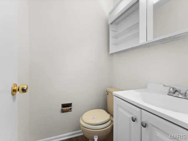 $159,900 | 6104 Old Collinsville Road, Fairview Heights, IL 62208