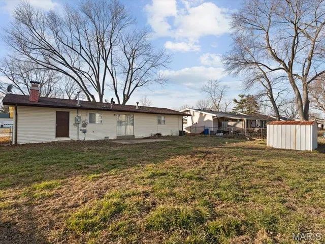 $159,900 | 6104 Old Collinsville Road, Fairview Heights, IL 62208