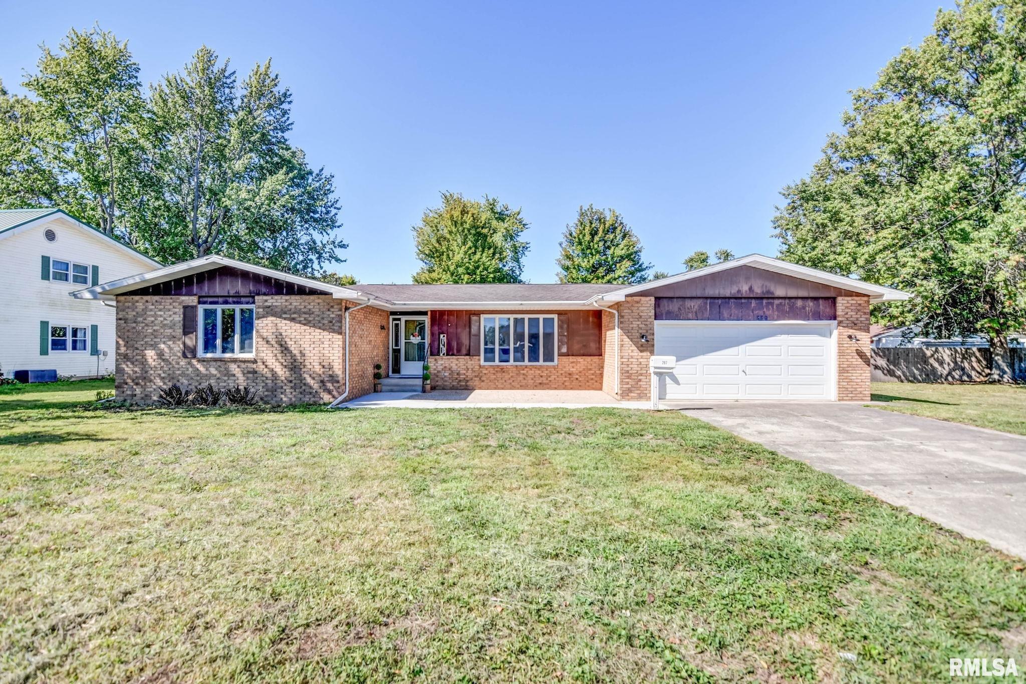 207 Kemmerer Street Assumption, IL 62510 - Photo 12 of 46