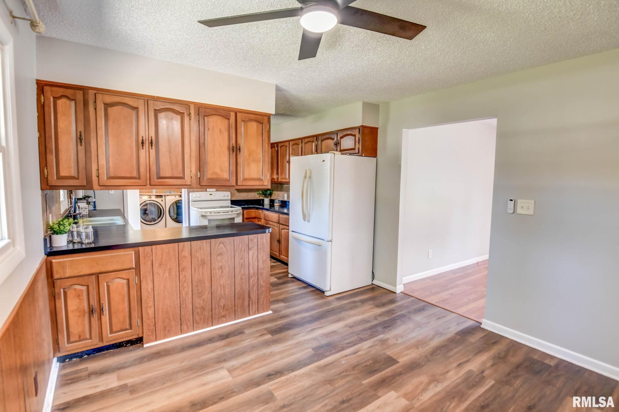 207 Kemmerer Street Assumption, IL 62510 - Photo 13 of 46