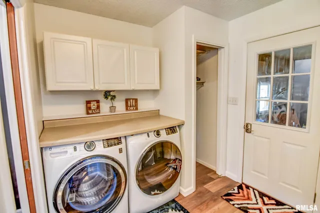 $189,900 | 207 Kemmerer Street, Assumption, IL 62510