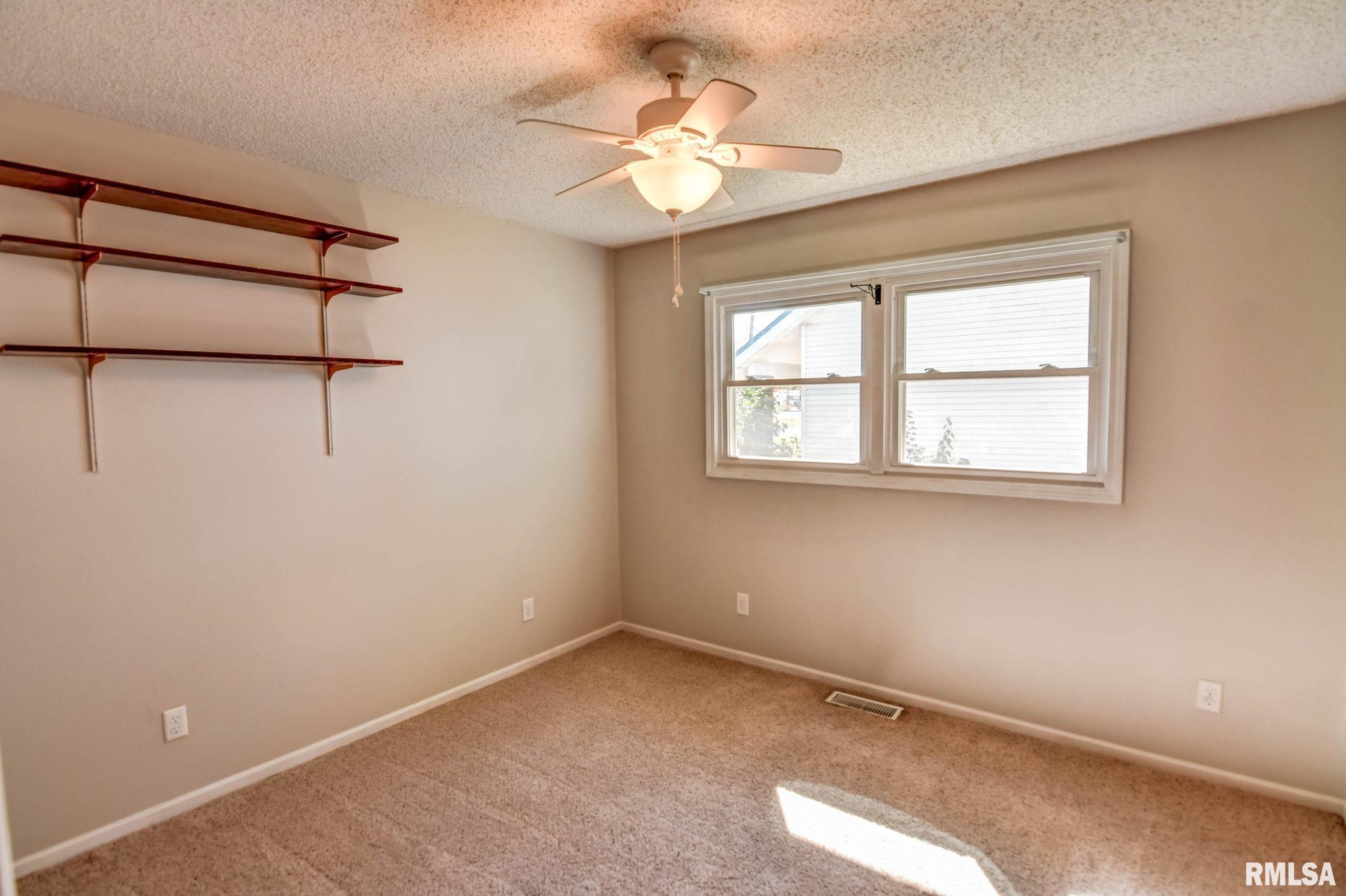 207 Kemmerer Street Assumption, IL 62510 - Photo 25 of 46