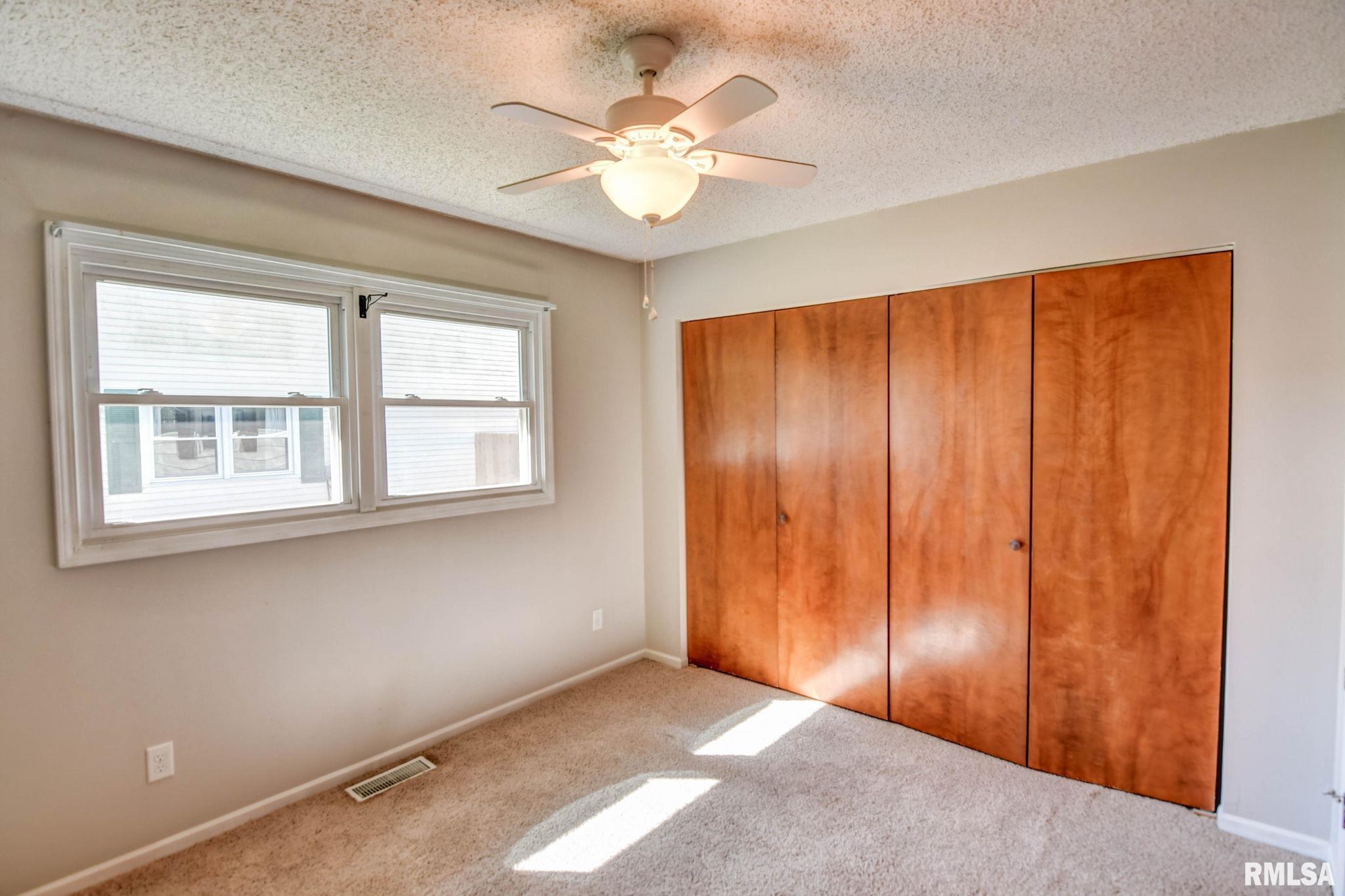 207 Kemmerer Street Assumption, IL 62510 - Photo 30 of 46