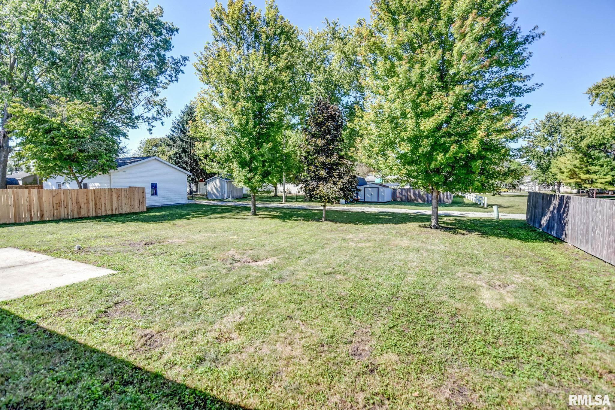 207 Kemmerer Street Assumption, IL 62510 - Photo 38 of 46