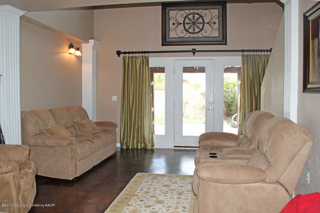7802 Bayswater Road Amarillo, TX 79119 - Photo 19 of 46 2nd Living Area2