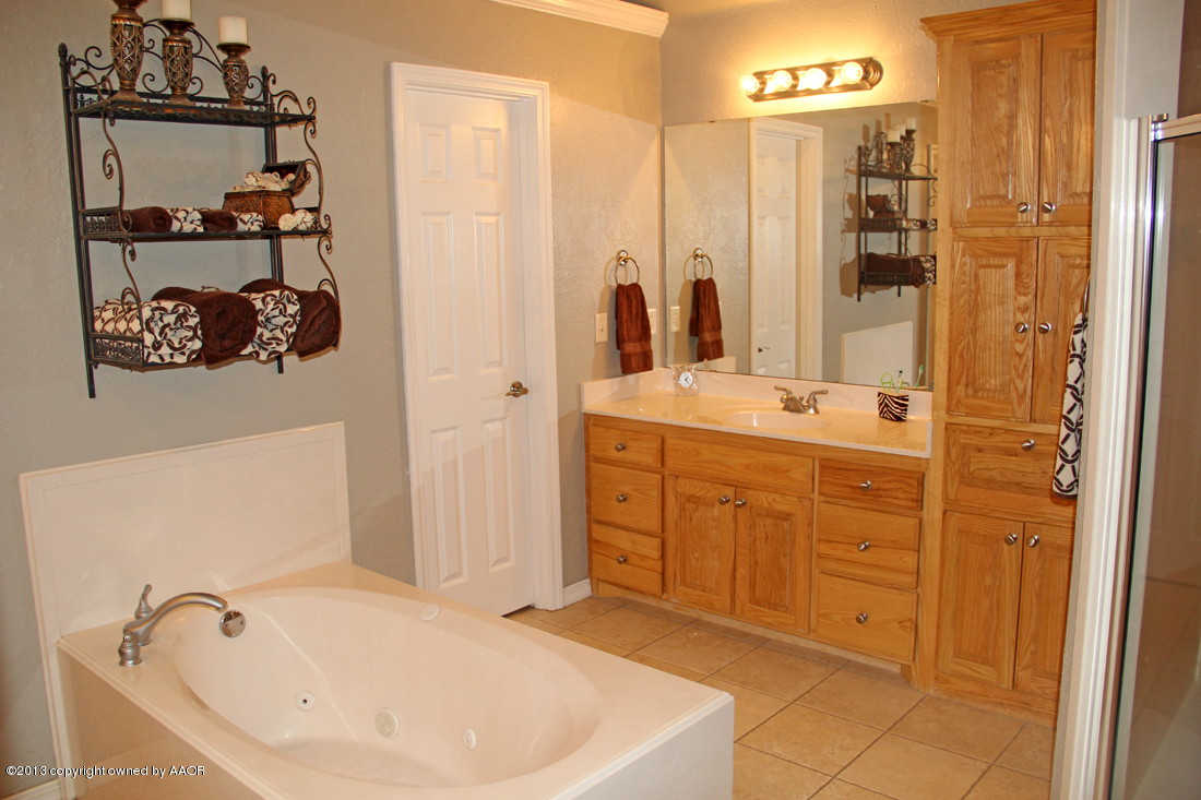 7802 Bayswater Road Amarillo, TX 79119 - Photo 27 of 46 Master Bath3