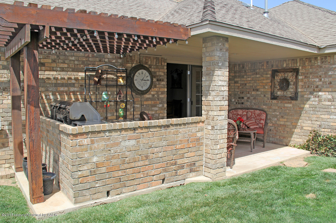 7802 Bayswater Road Amarillo, TX 79119 - Photo 10 of 46 Side Patio