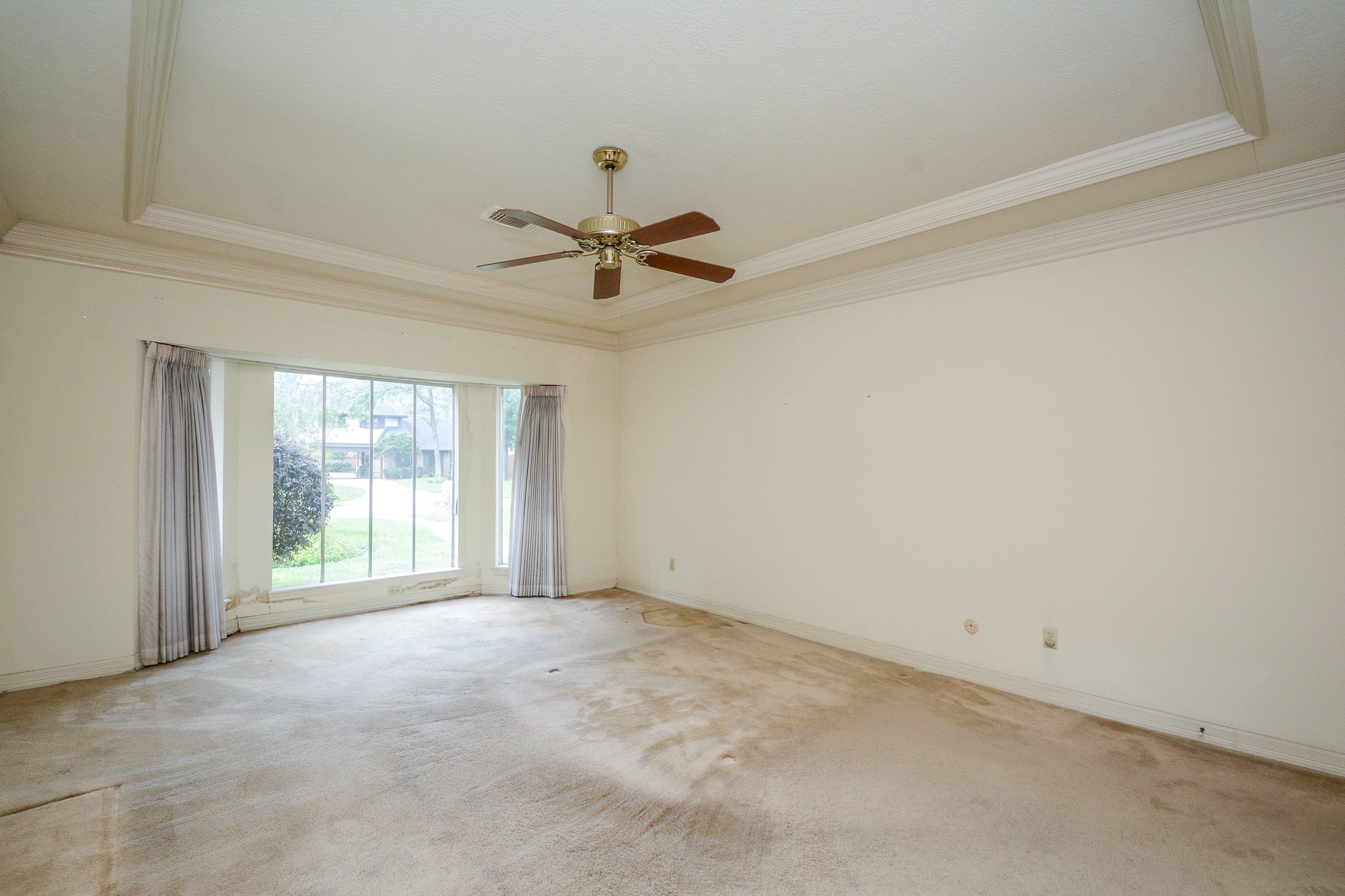 16010 Mickleham Drive Spring, TX 77379 - Photo 7 of 23 The primary bedroom is located on the first floor. Generously sized rooms, bathroom and closets.
