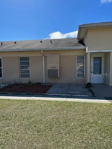 $950 | 2709 Club Circle, Lake Wales, FL 33854