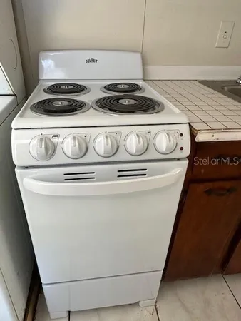 $950 | 2709 Club Circle, Lake Wales, FL 33854