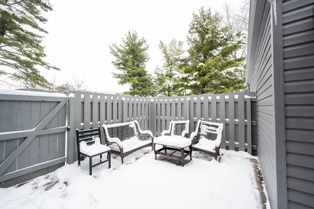 $2,100 | 507 Conner Creek Drive, Fishers, IN 46038