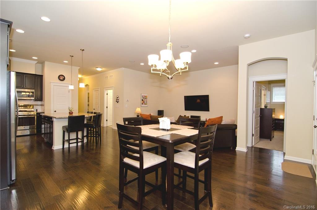 533 Channel Road Lake Wylie, SC 29710 - Photo 3 of 24 Gallery Image 3