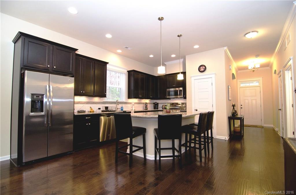 533 Channel Road Lake Wylie, SC 29710 - Photo 5 of 24 Gallery Image 5