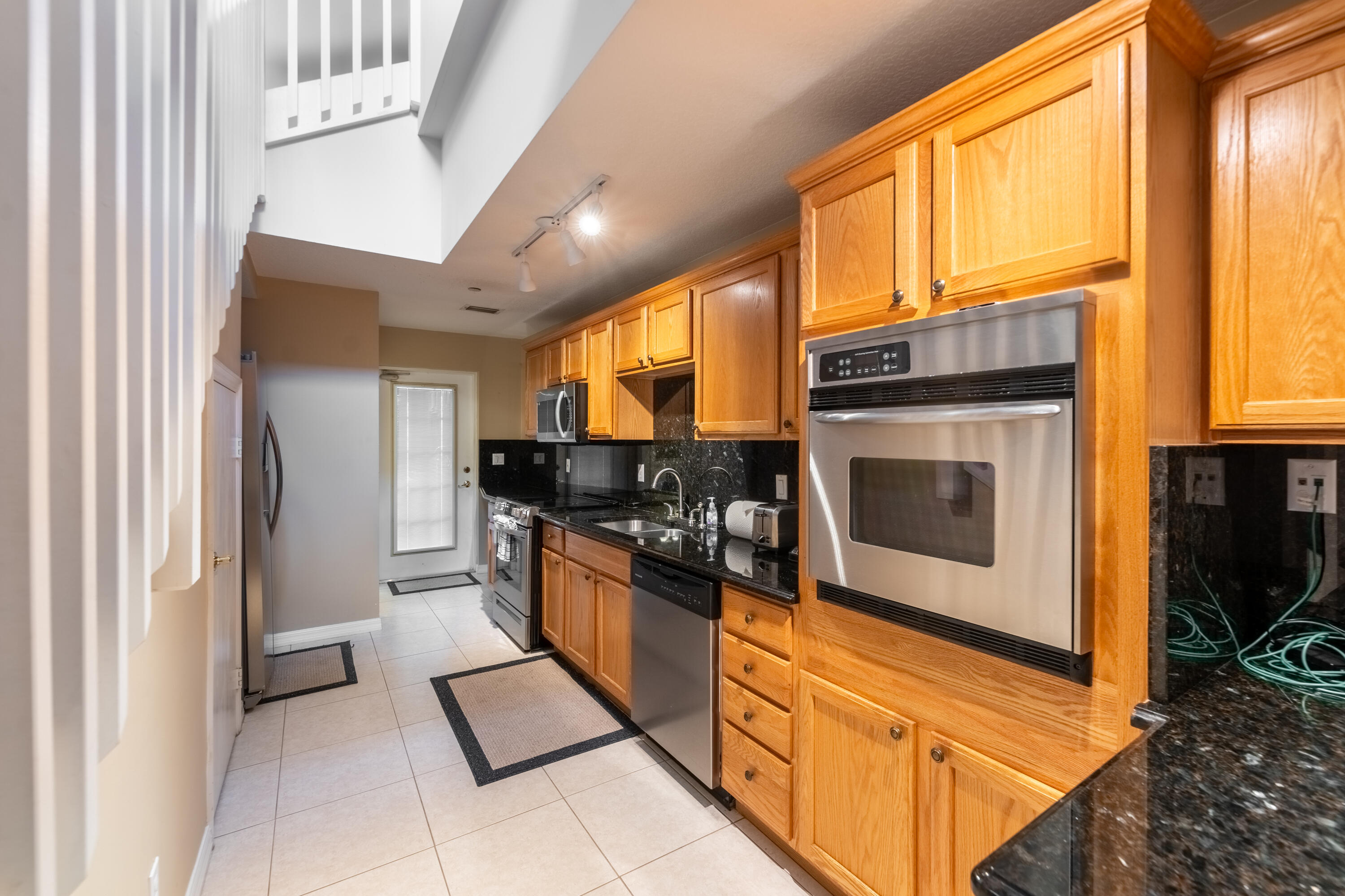 524 Southwest 3rd Street Stuart, FL 34994 - Photo 32 of 36 Main Kitchen